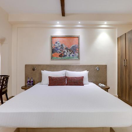 Lemon Tree Amarante Beach Resort, Goa Candolim Exterior photo