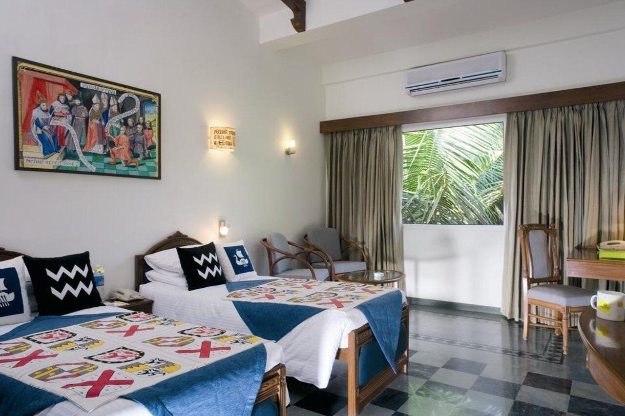 Lemon Tree Amarante Beach Resort, Goa Candolim Exterior photo