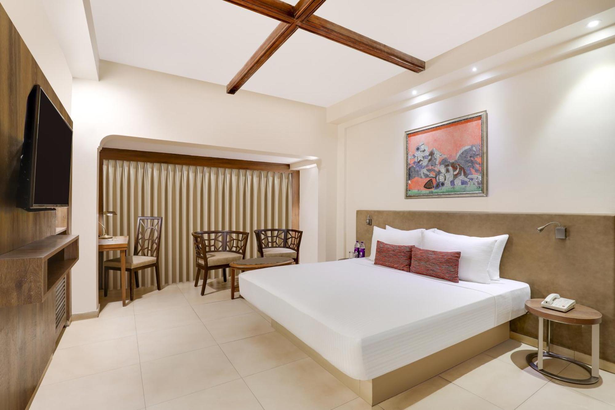 Lemon Tree Amarante Beach Resort, Goa Candolim Exterior photo