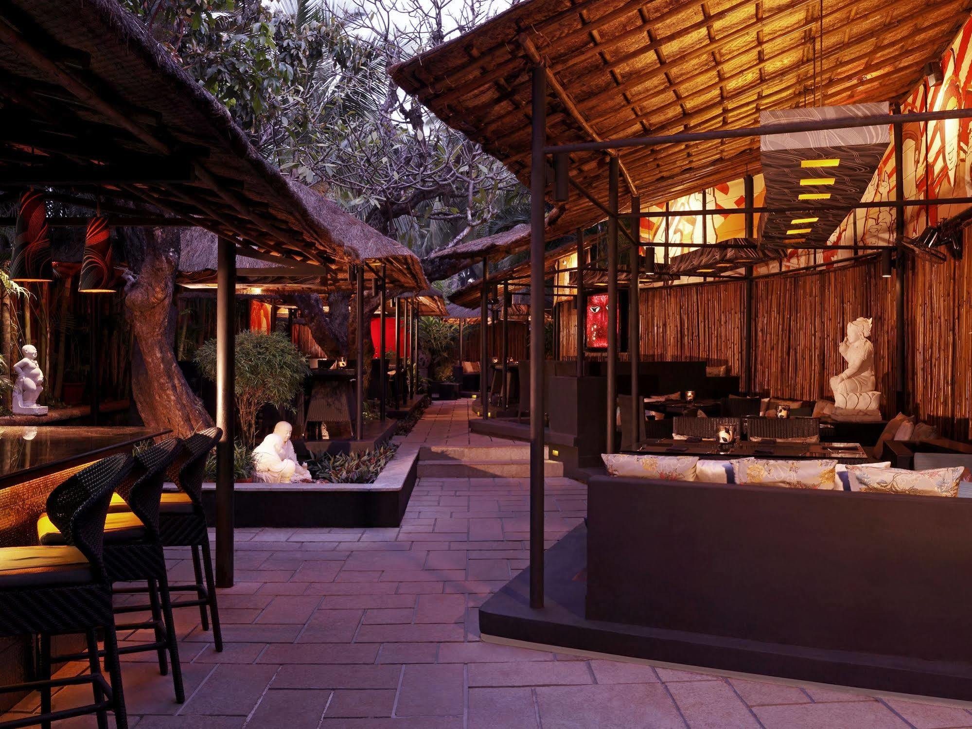 Lemon Tree Amarante Beach Resort, Goa Candolim Exterior photo