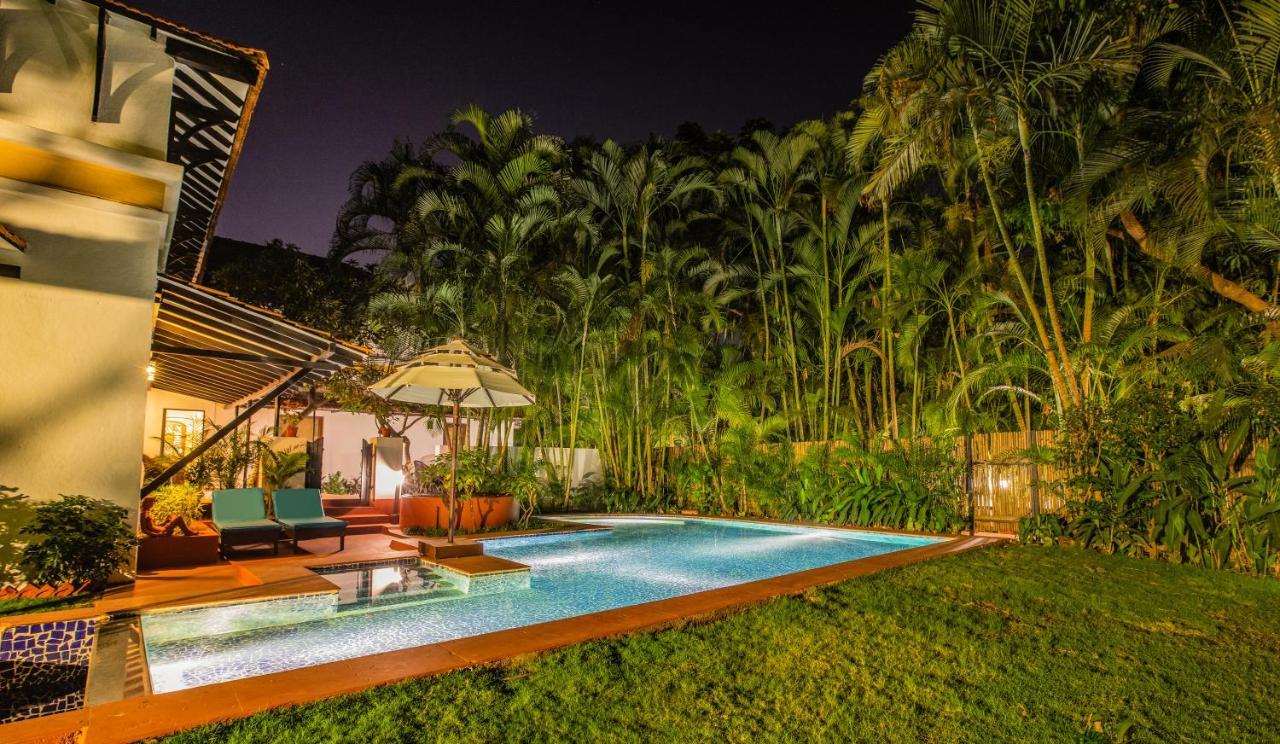 Lemon Tree Amarante Beach Resort, Goa Candolim Exterior photo